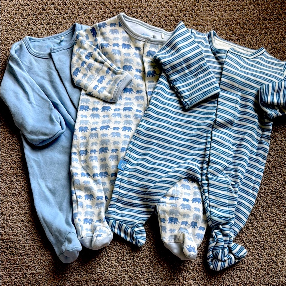 Magnetic Me Onesies (NB)